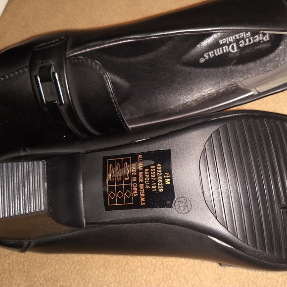 Shoes - Picture 2 of 4